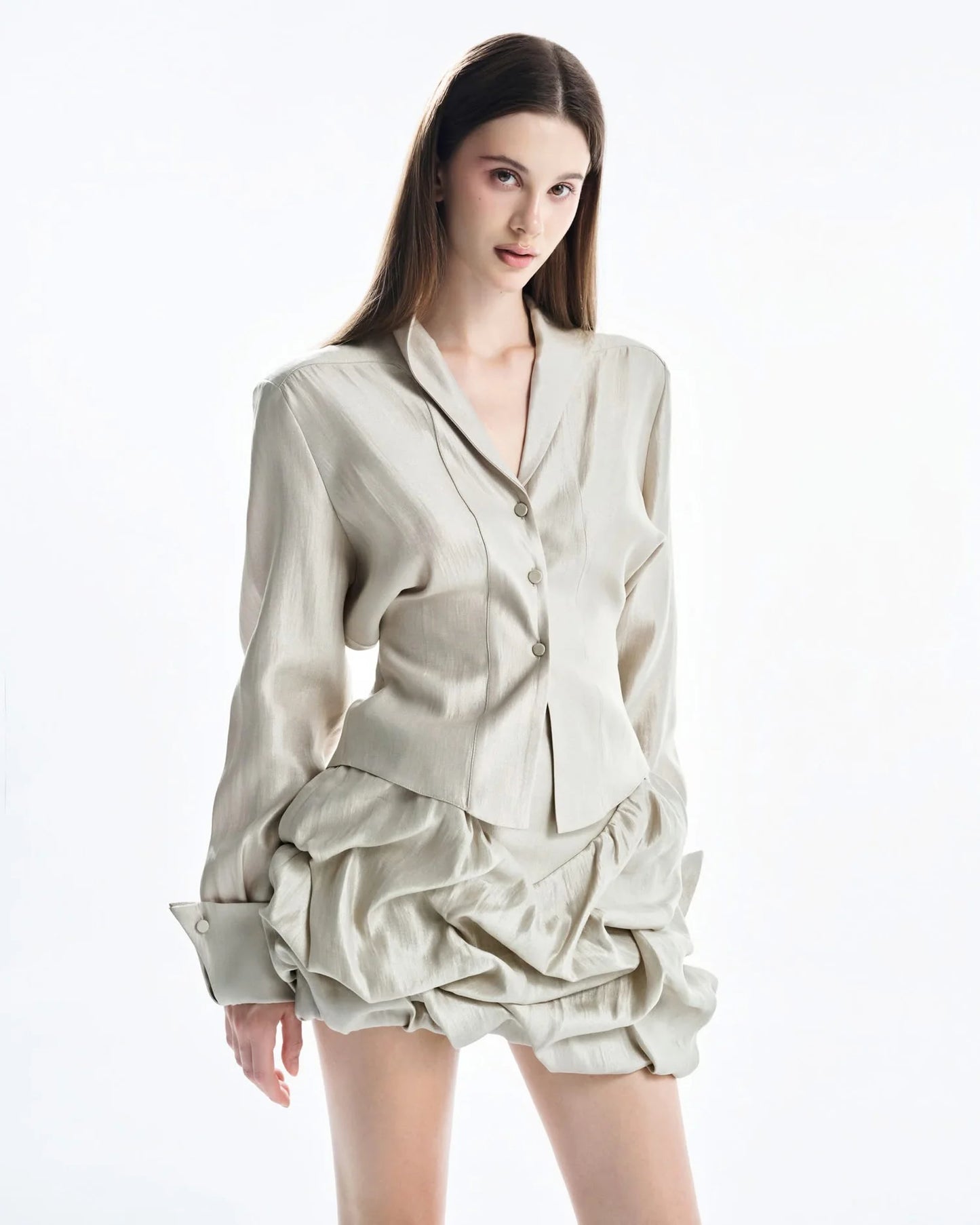 MUST HAVE Collar Blouse & 3D Mini-Skirt