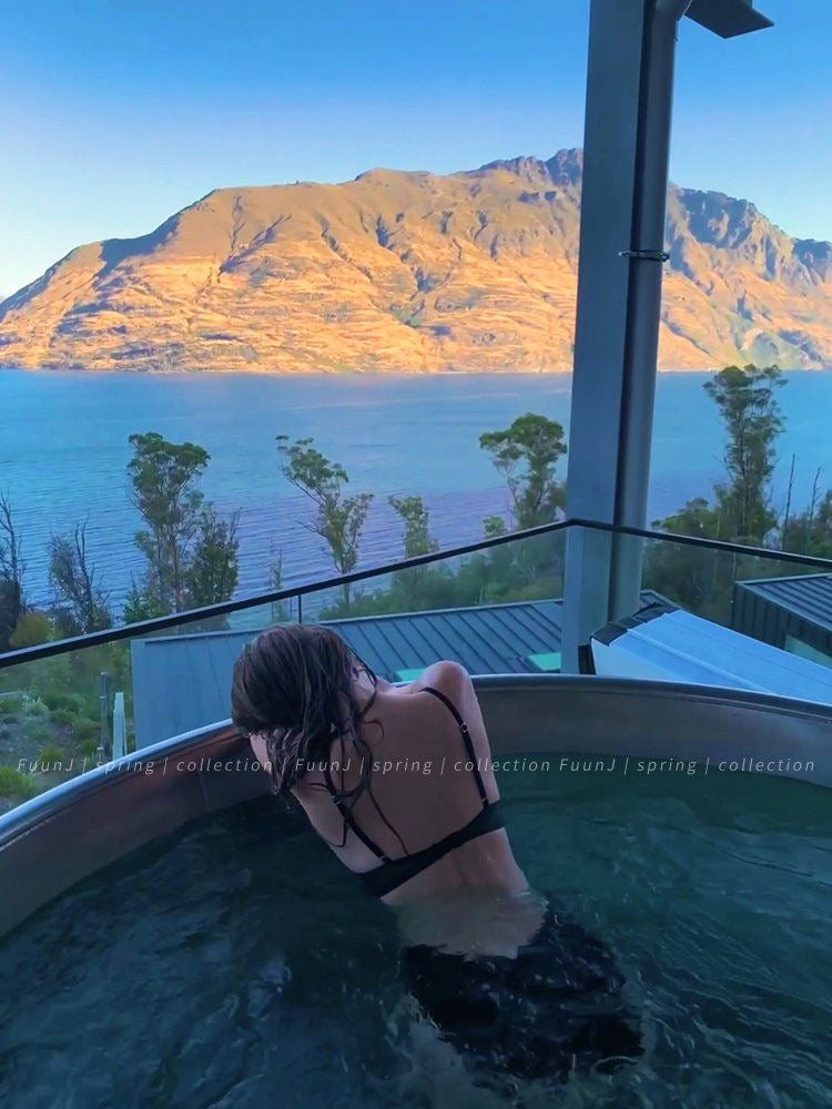 Tie-Front Cut-Out Monokini – Red / Black