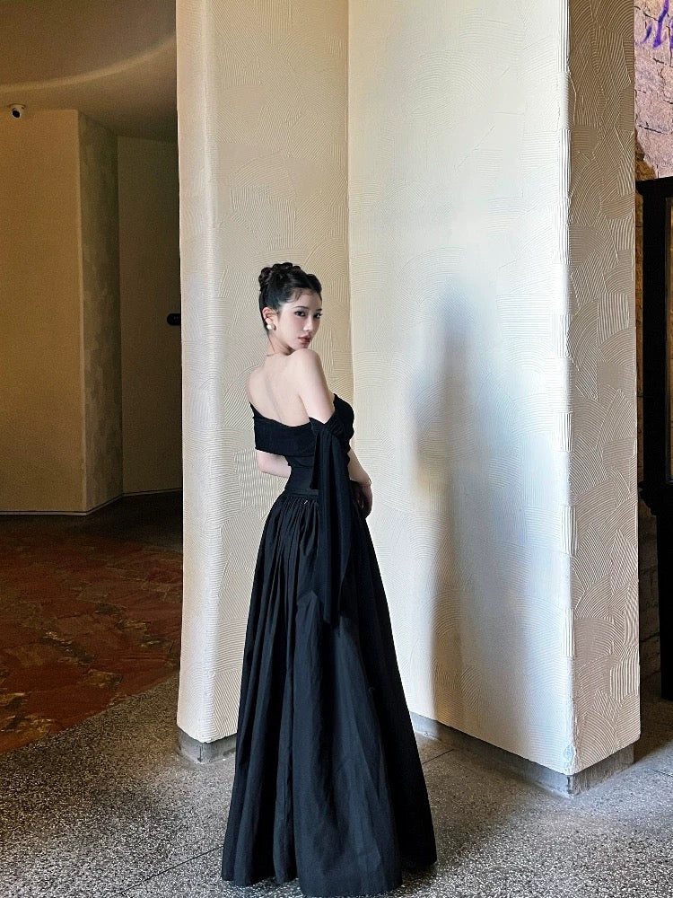 French Hepburn Off-Shoulder Ribbon Black Dress – Flowy & Elegant