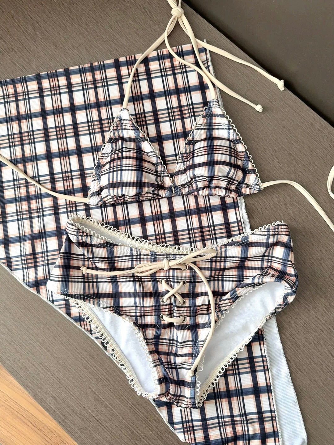 VERY LIMITED✨Retro Coffee Check 3-Piece Bikini Set – Strapless Push-Up Swimwear for Petite Busts