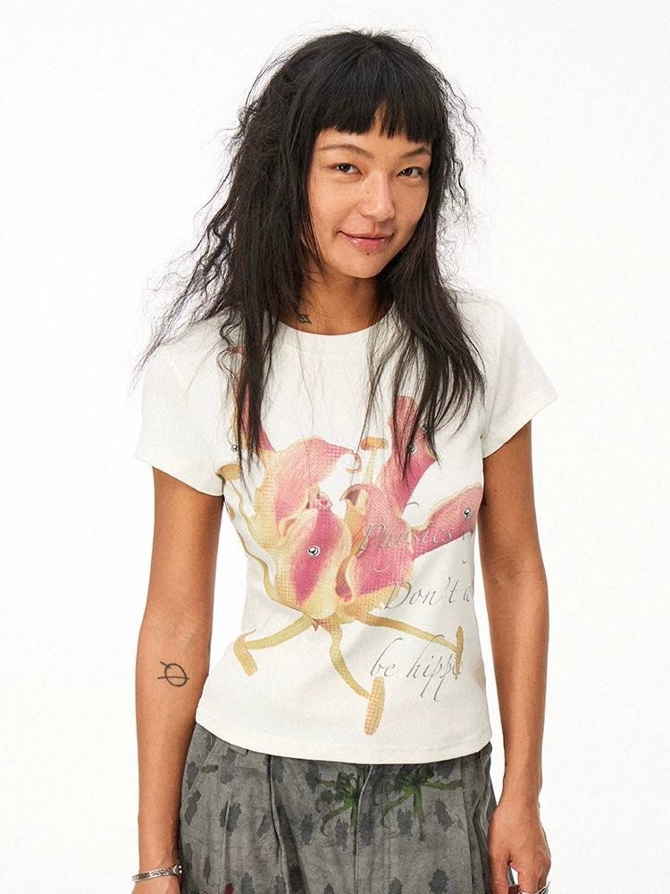 Edgy Daffodil Floral Print T-Shirt
