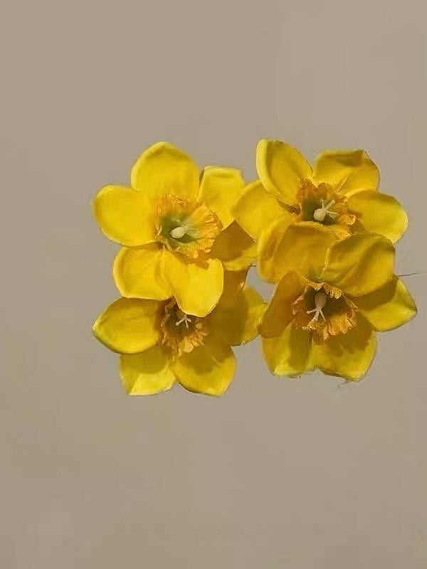 Sunlit Bloom Charm