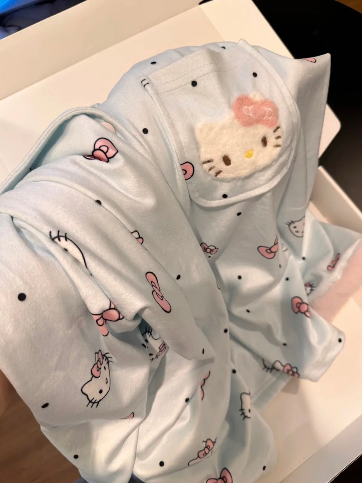 Hello Kitty Fluffy Winter Pajama Set – Light Blue