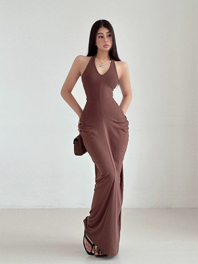 Nüde Cargo Dress with Shaping Silhouette