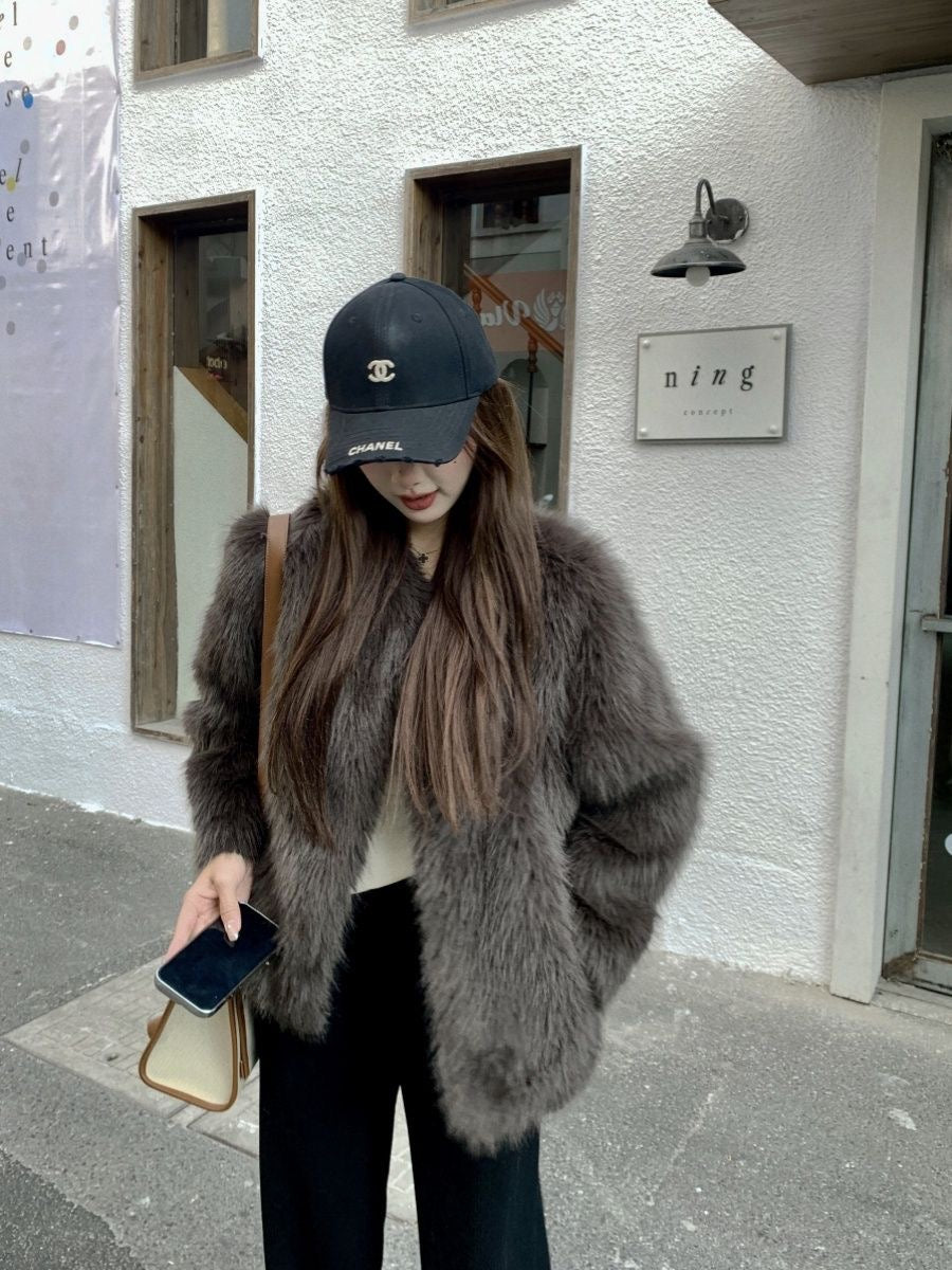 Eco-Friendly Faux Fur V-Neck Jacket – Cozy Winter Essential in Mocha, Almond & Black