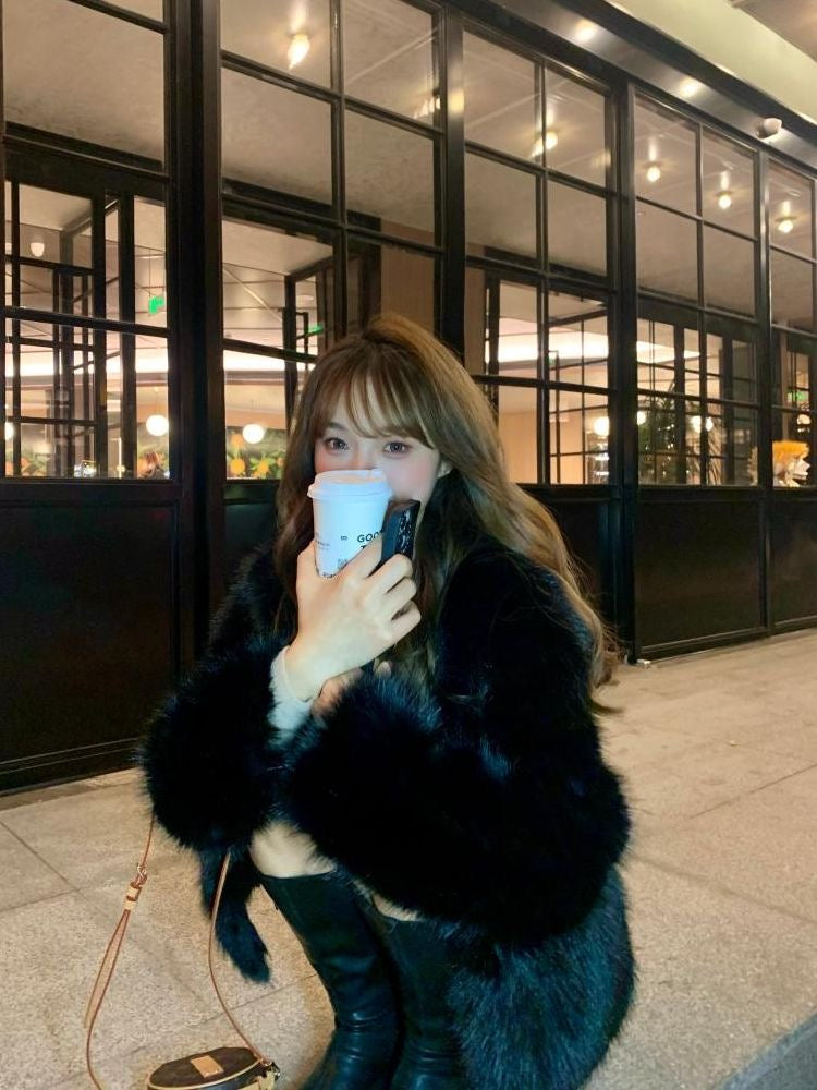 Eco-Friendly Faux Fur V-Neck Jacket – Cozy Winter Essential in Mocha, Almond & Black