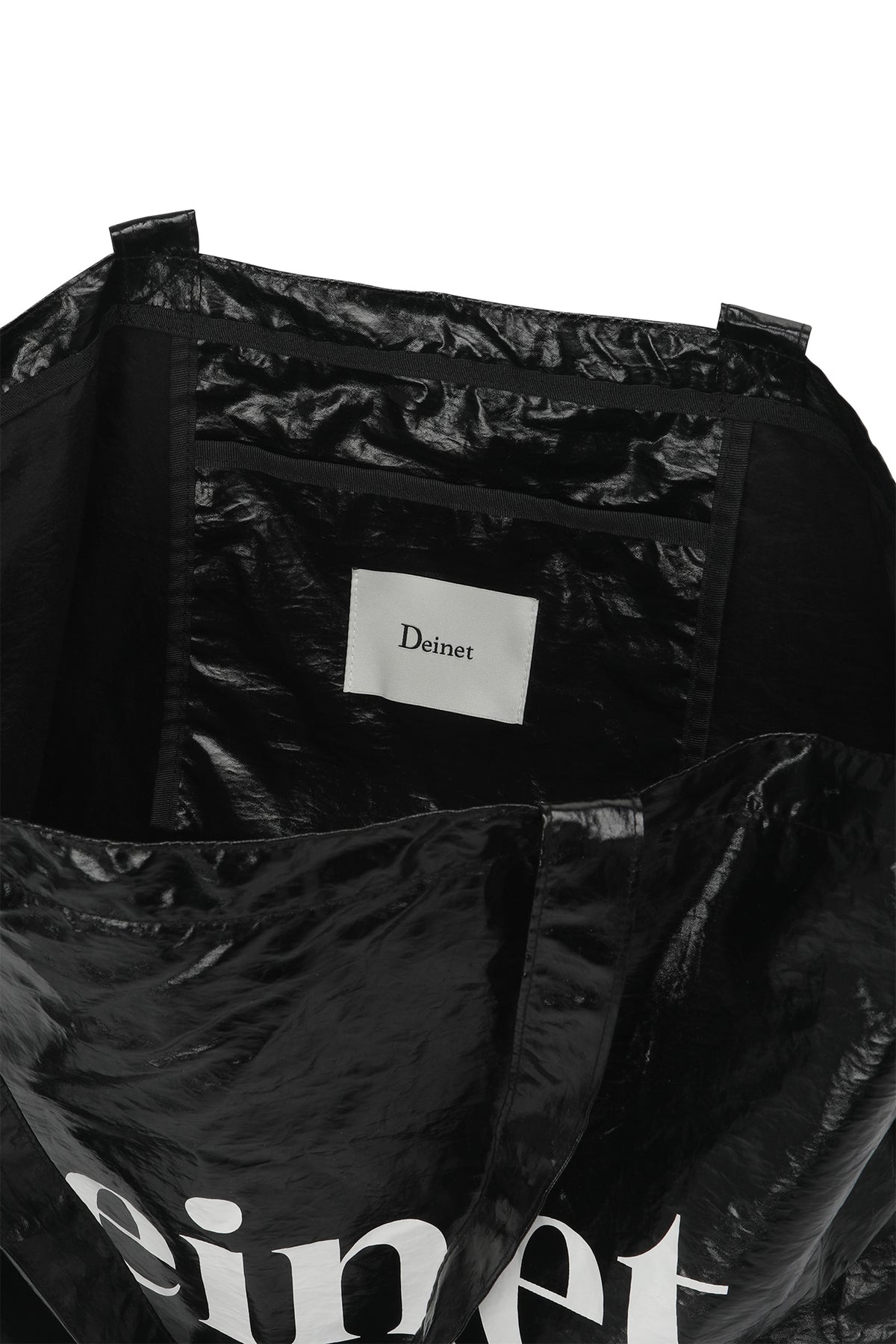 ESSENTIAL LOGO SHOULDER BIG BAG IN BLACK — image 11