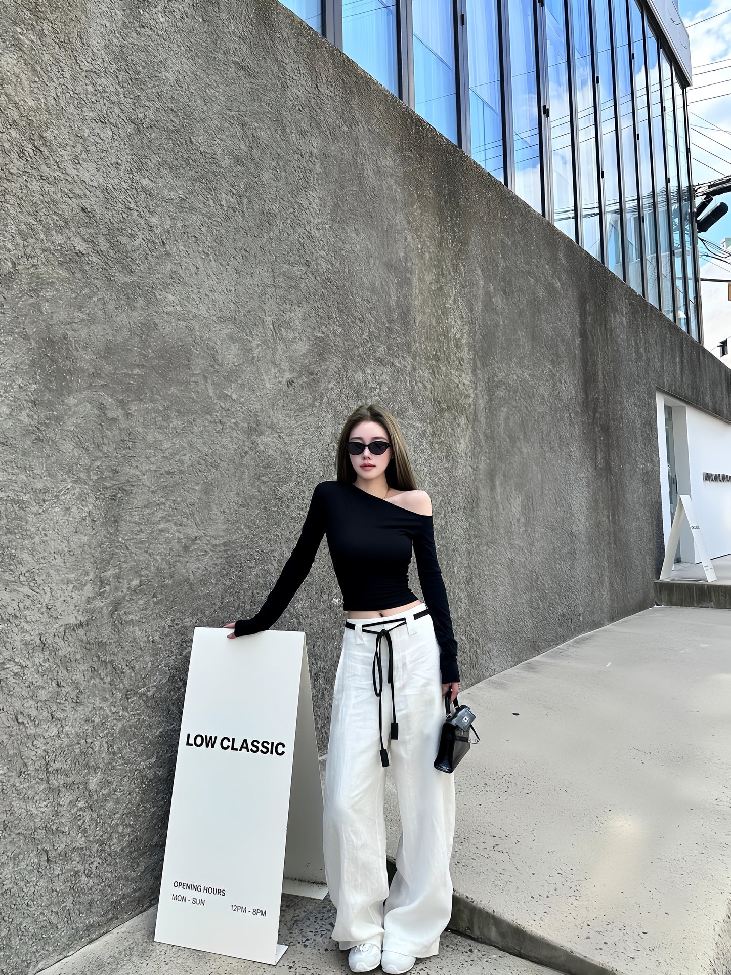 Chic Seductive Off-Shoulder Slim-Fit Long-Sleeve Top