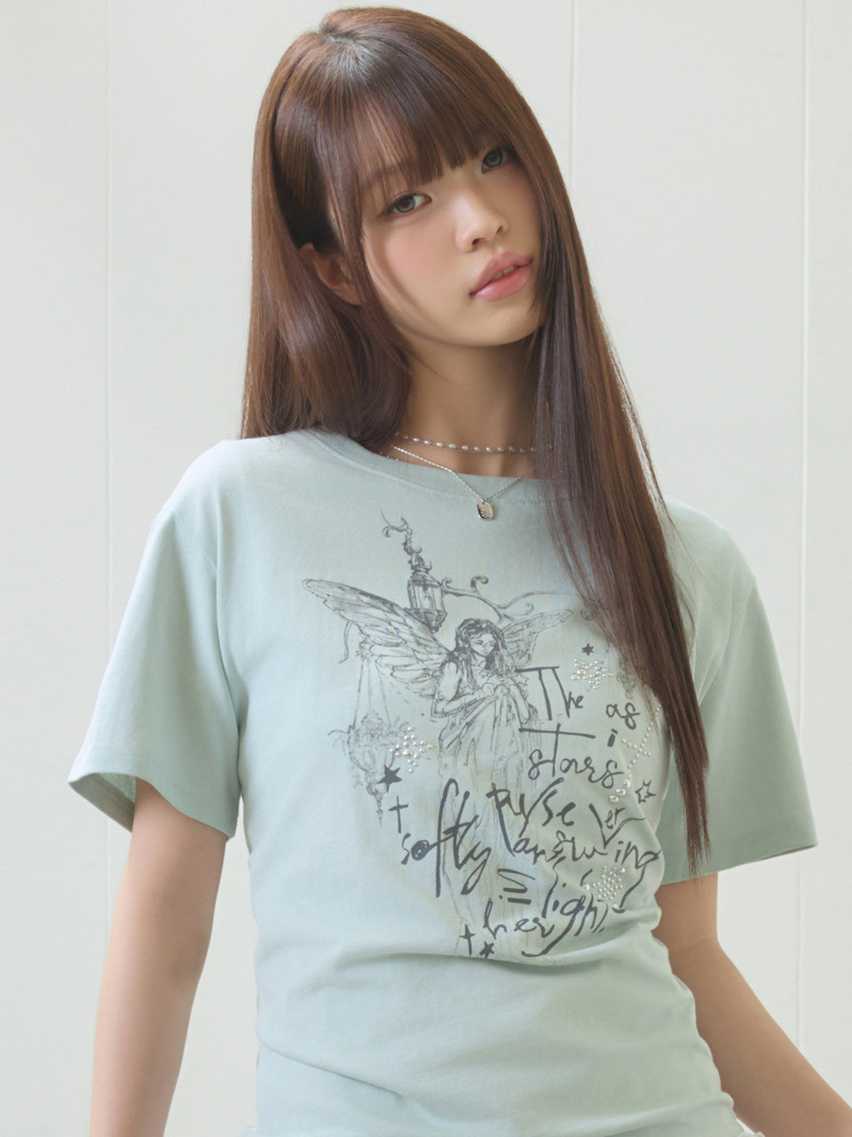 LUVISTRUE EL ANGELIC GRAPHIC TEE IN GREEN