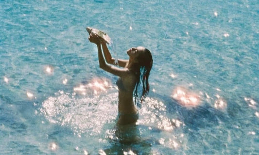 Swimsuit Trends 2026: Elegant Minimalism, Sculpting Cuts & Luxury Swimwear