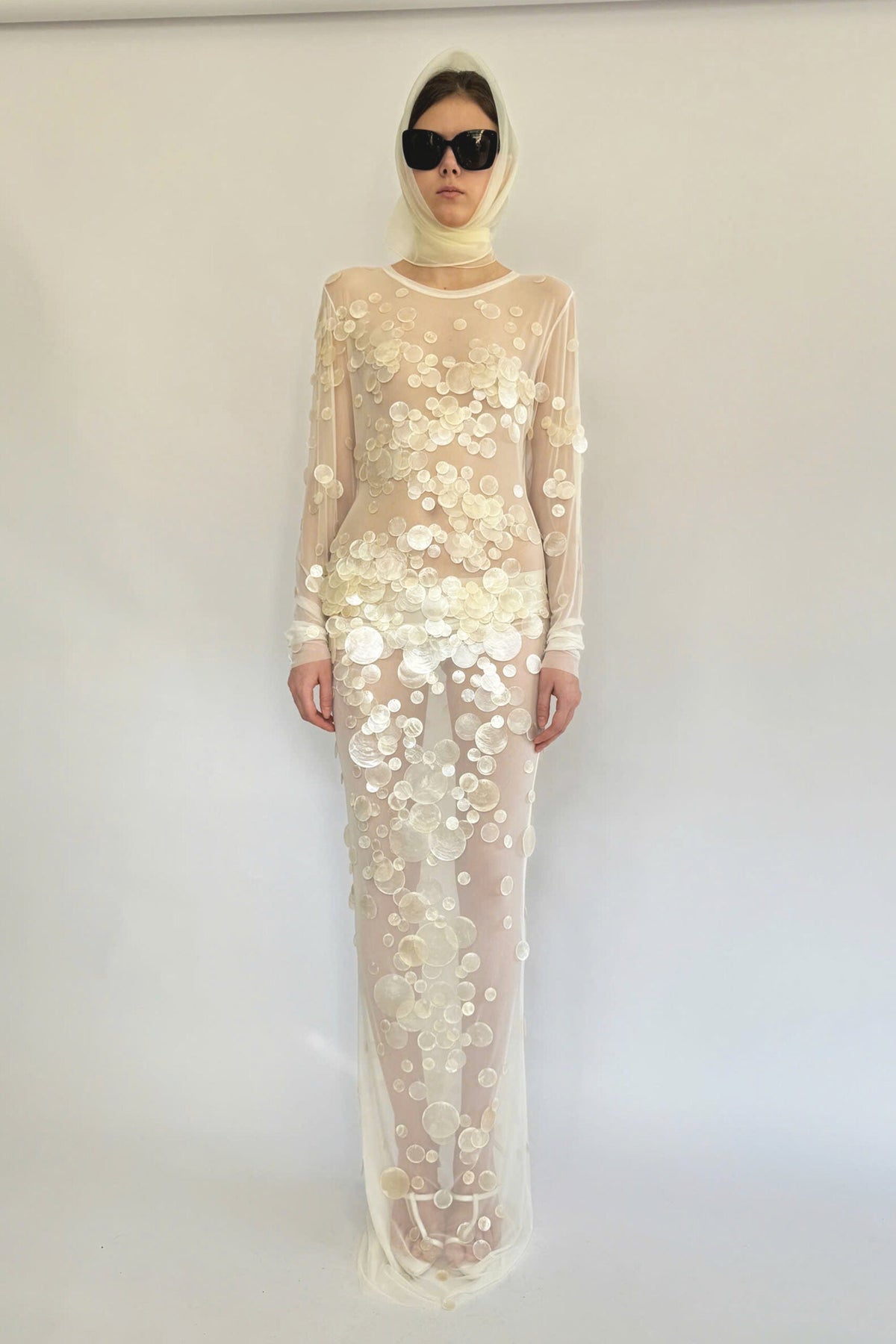 DATT GEM SHELL GOWN product image