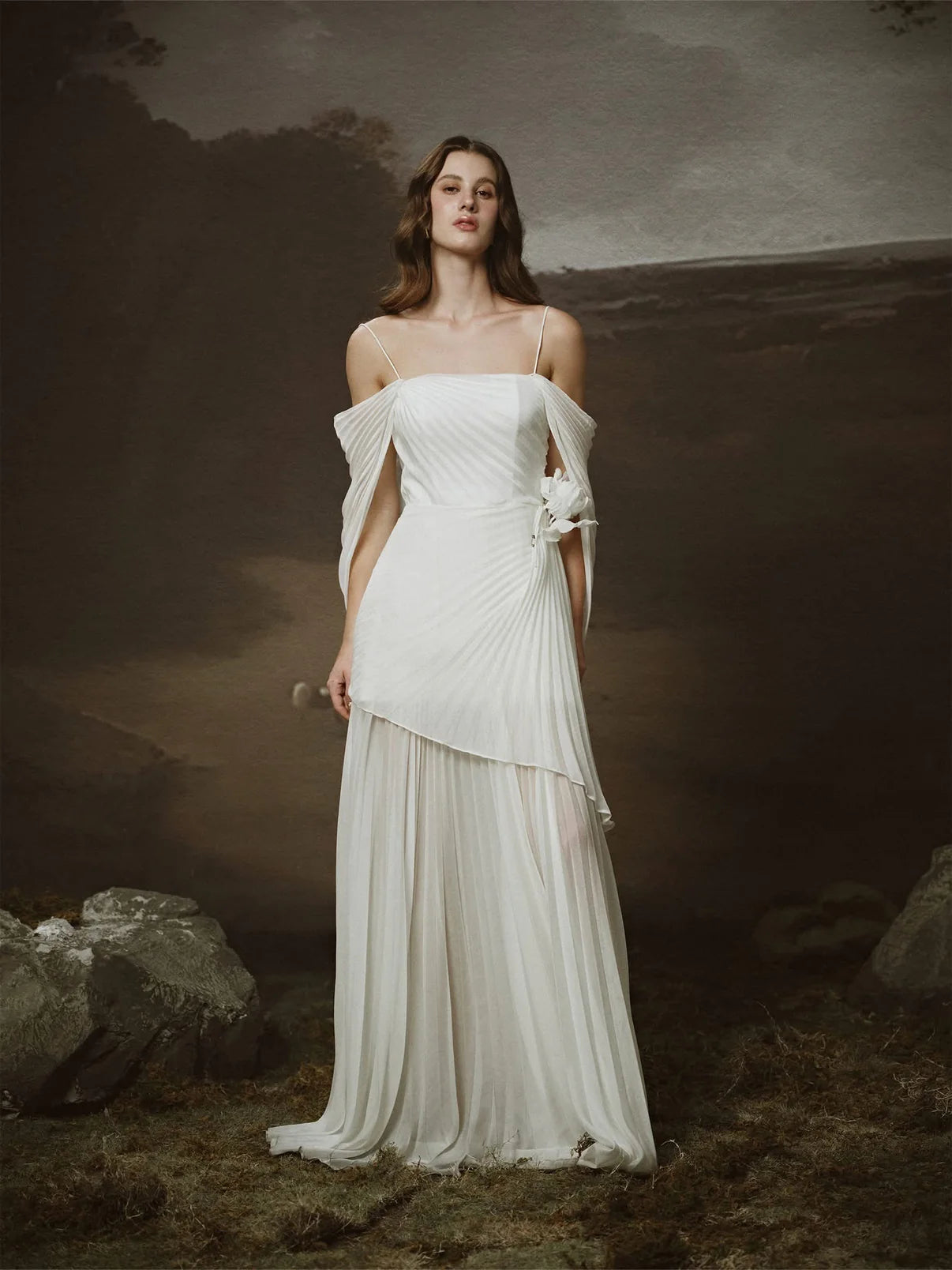 [品牌授权] LINH PHUNG White Elysia Maxi Dress