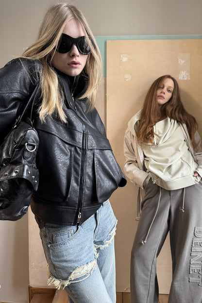 STUD POCKET BIG BAG IN BLACK — image 4