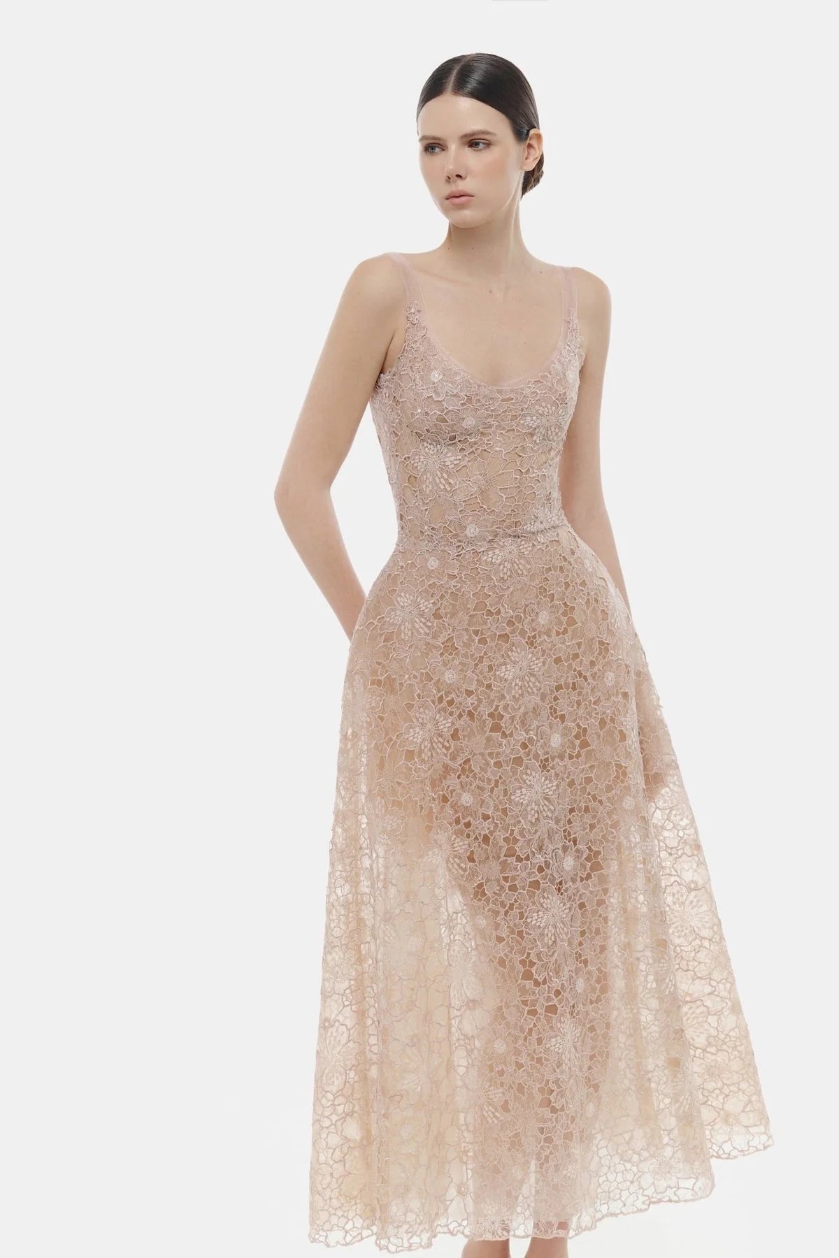 [品牌授权] MONTSAND Flower Lace Midi Dress - Nude