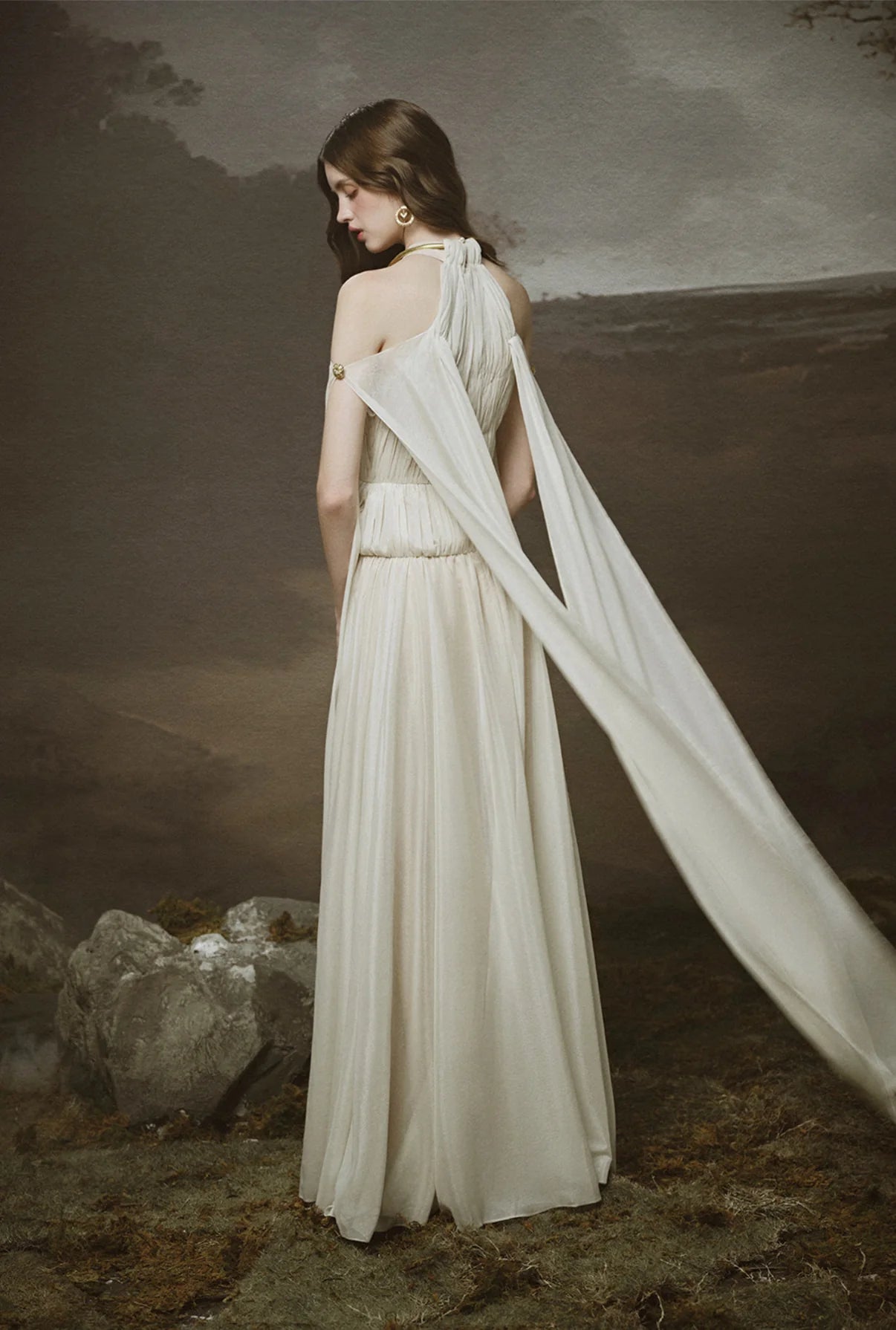 [品牌授权] LINH PHUNG White Lunaria Maxi Dress