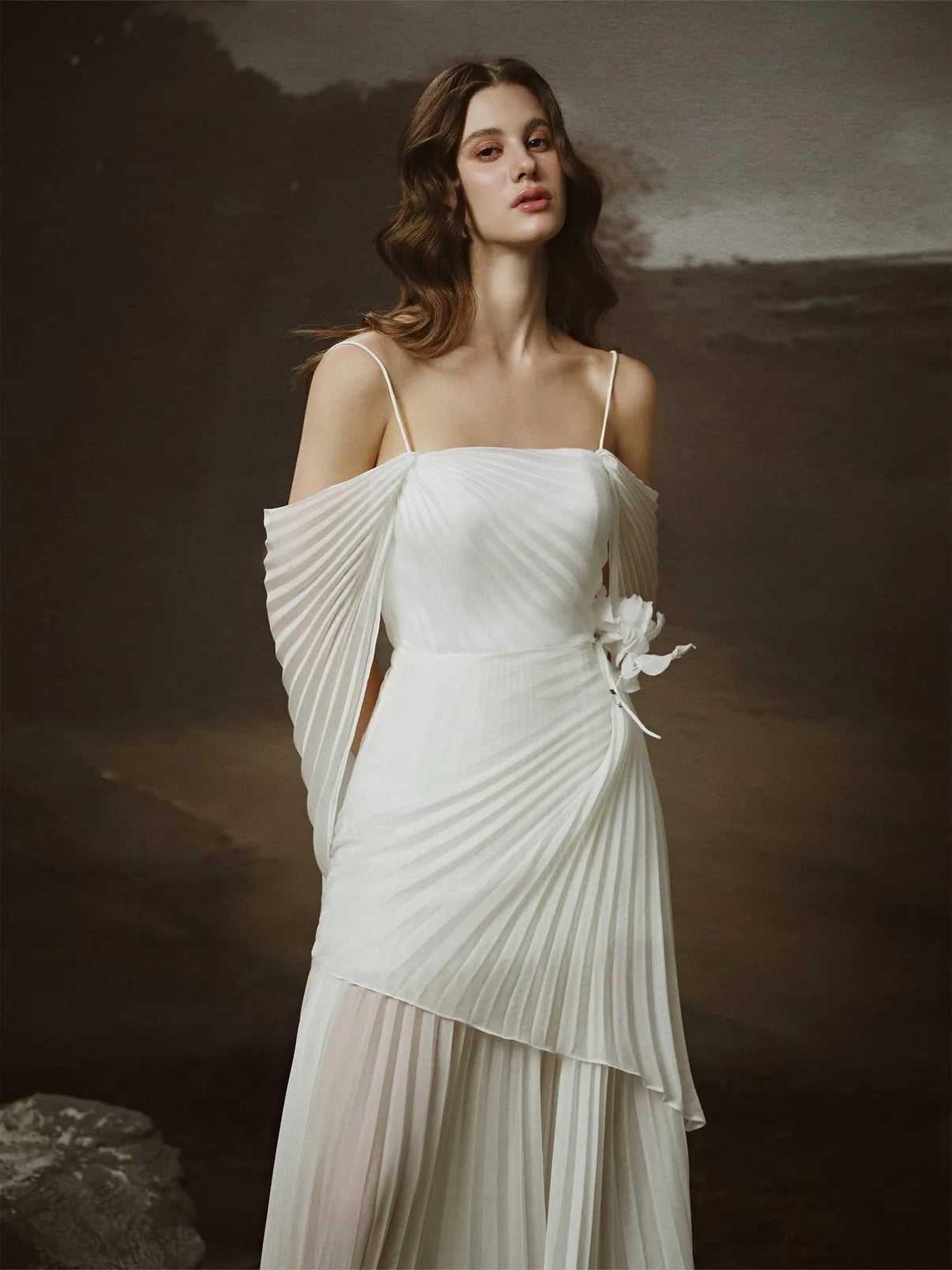 [品牌授权] LINH PHUNG White Elysia Maxi Dress