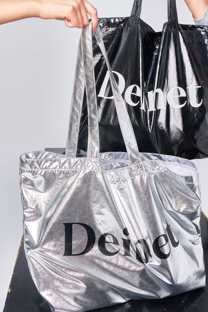 ESSENTIAL LOGO SHOULDER BIG BAG IN BLACK — image 4