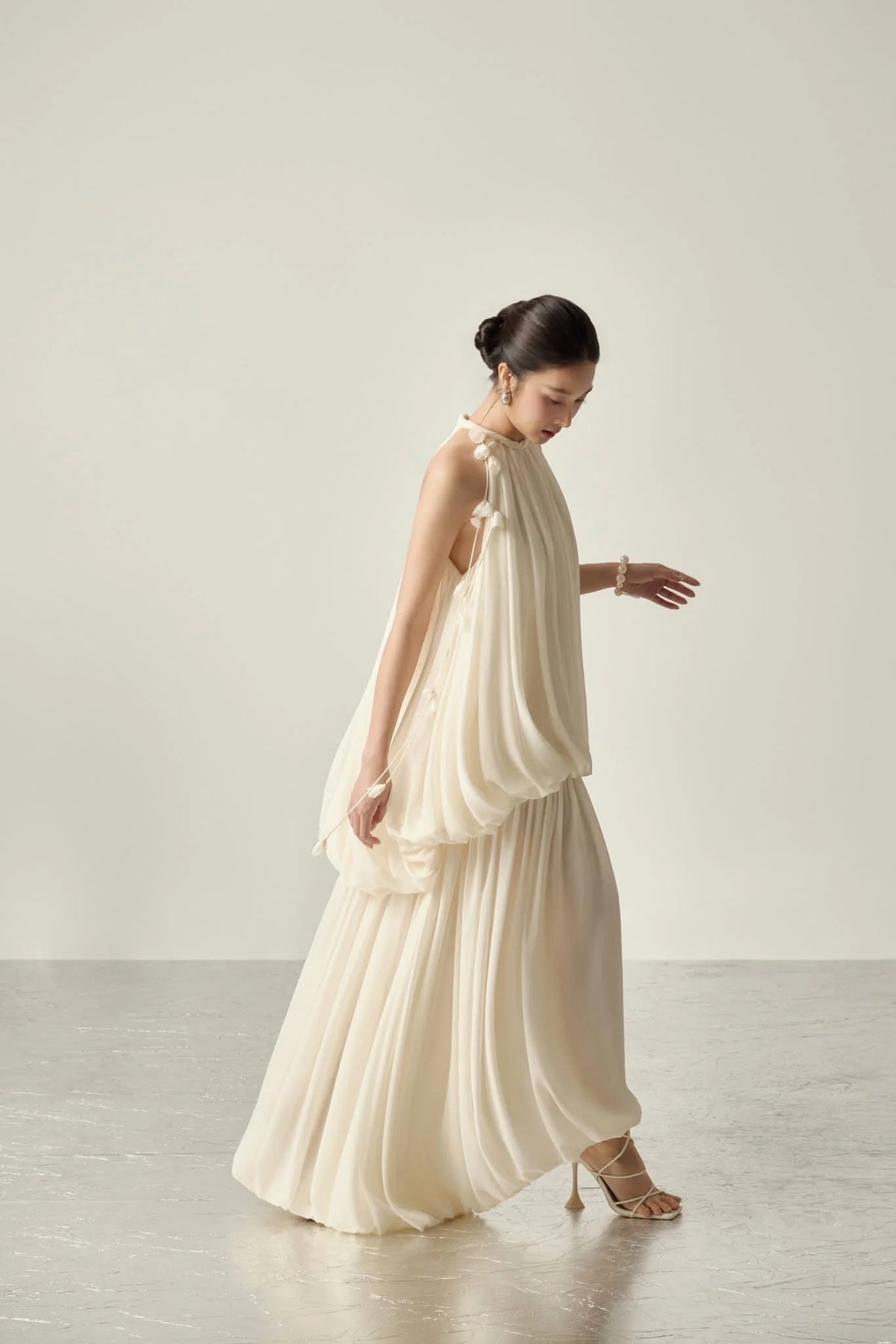 BYDENIO Matila Halter Neck Maxi Dress