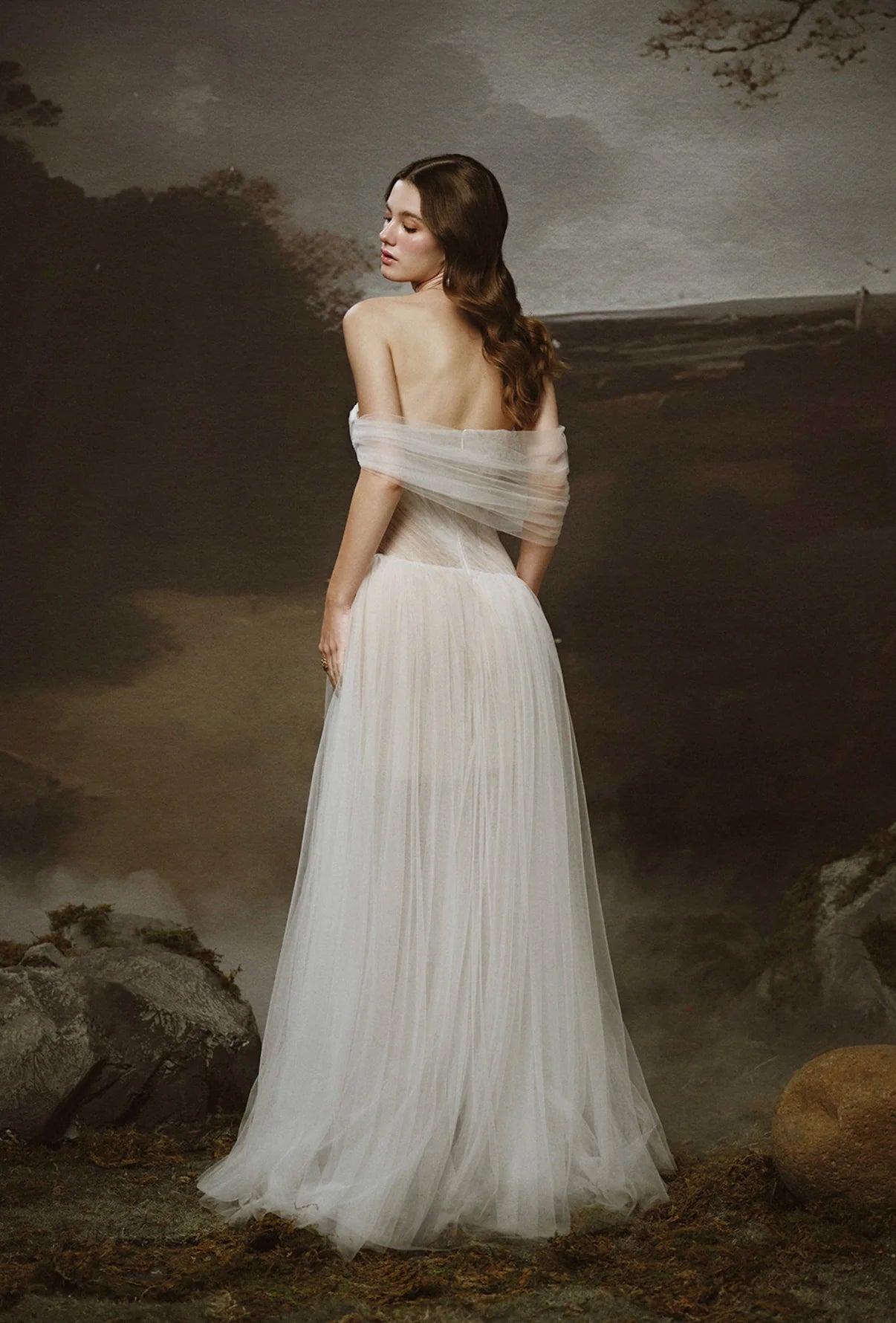 [品牌授权] LINH PHUNG White Seraphine Maxi Dress