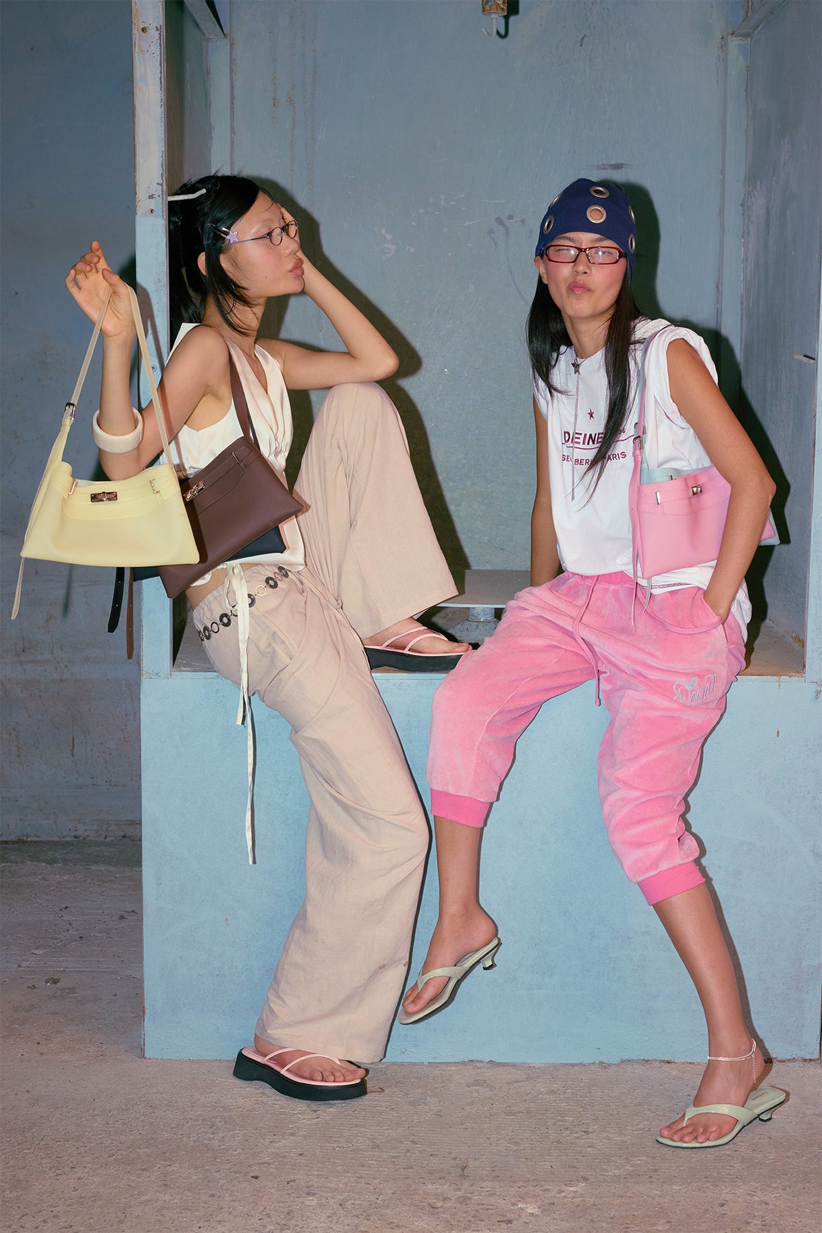 JELLY TWO-WAY MIDDLE BAG IN PINK — image 2