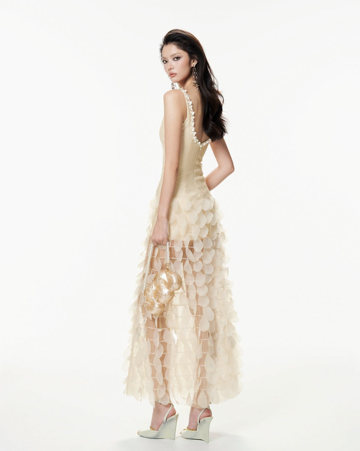 MUST HAVE POURING DRESS — Must Have