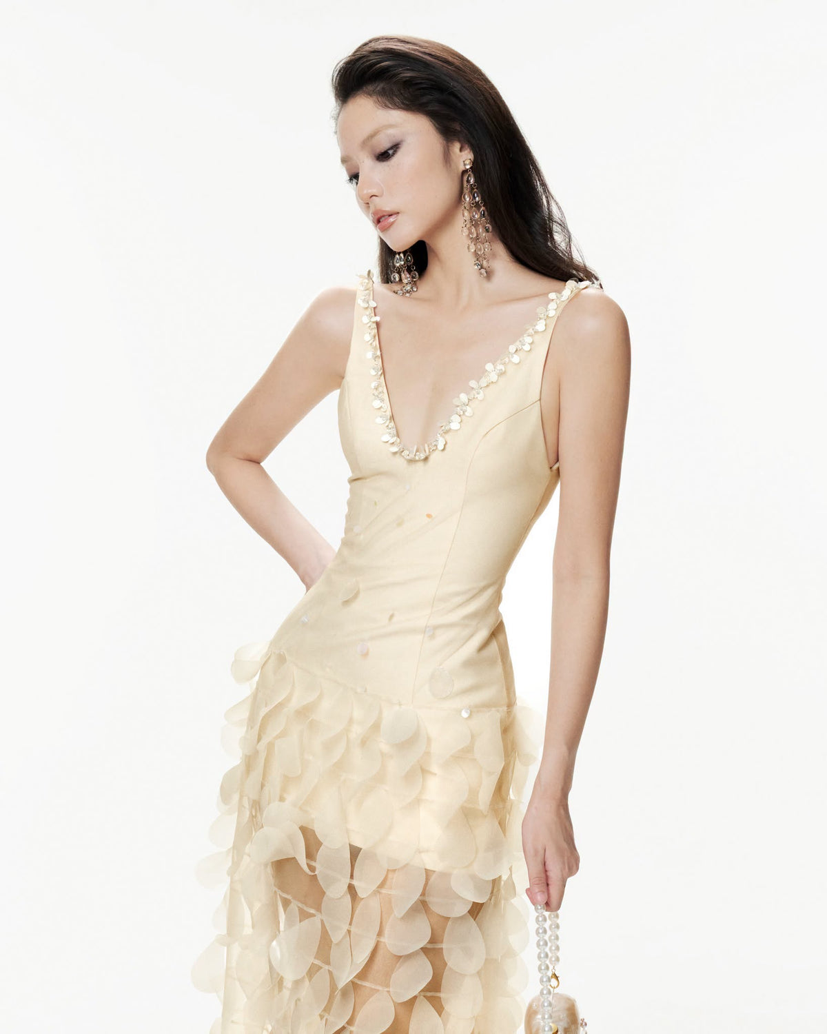 MUST HAVE POURING DRESS — Must Have