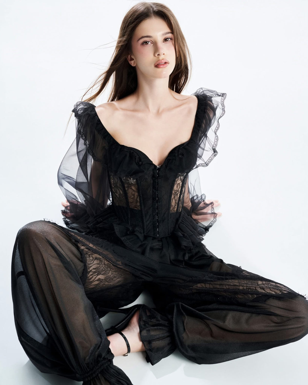 MUST HAVE Corset Lace Top & Baggy Pants — Must Have