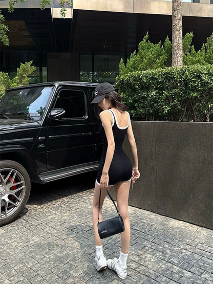 Sporty Chic Contrast Trim One-Piece Swimsuit