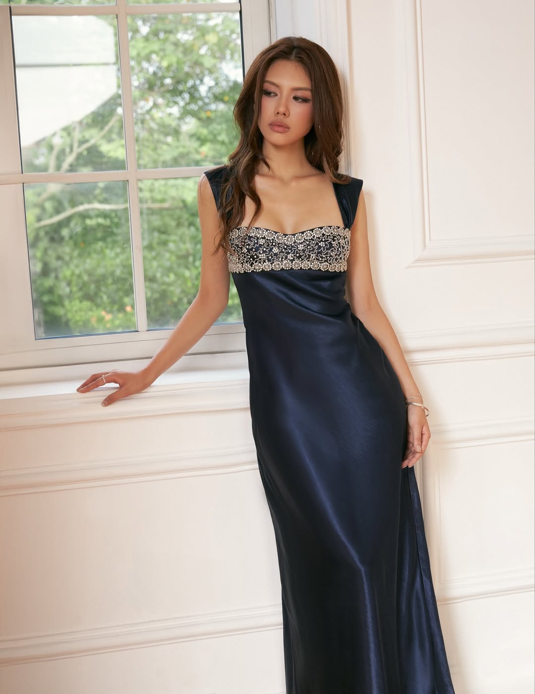Phoebe French Stain Dress — image 12