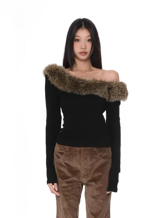 The Black Forest. - Furry-collar Top