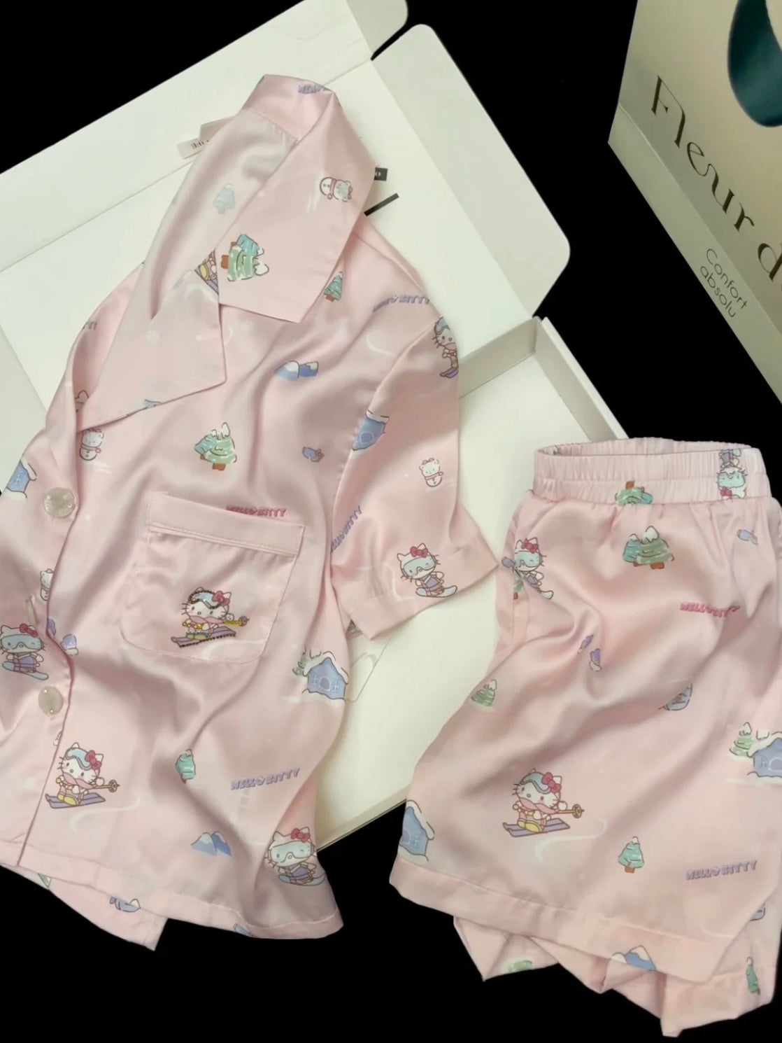 Hello Kitty Pink Short Sleeve Pajama Set