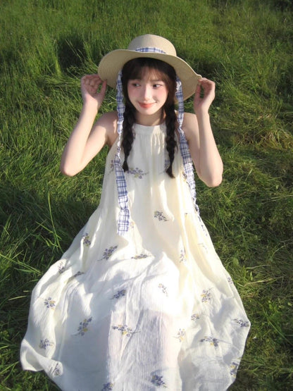 Ribbon Tie Straw Hat