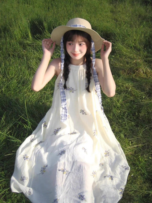 Ribbon Tie Straw Hat