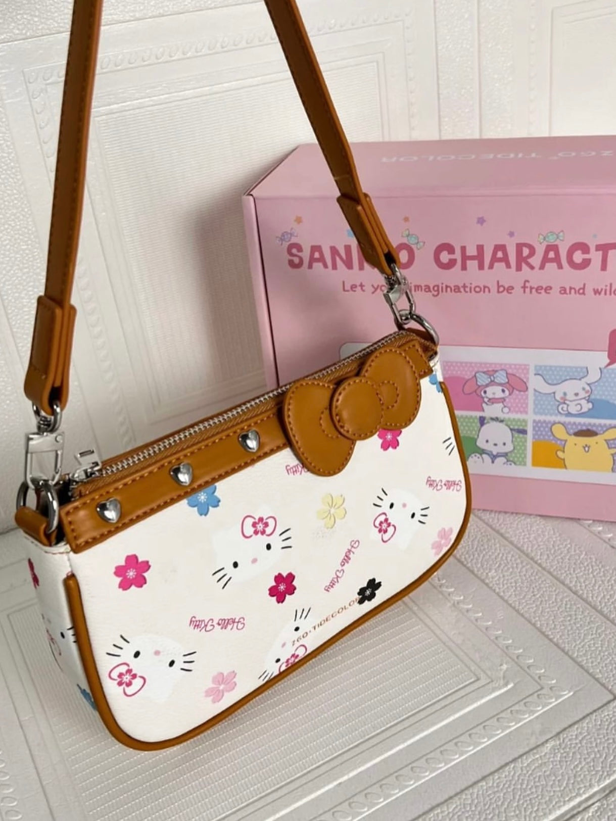 Cutie Hello Kitty Handbag