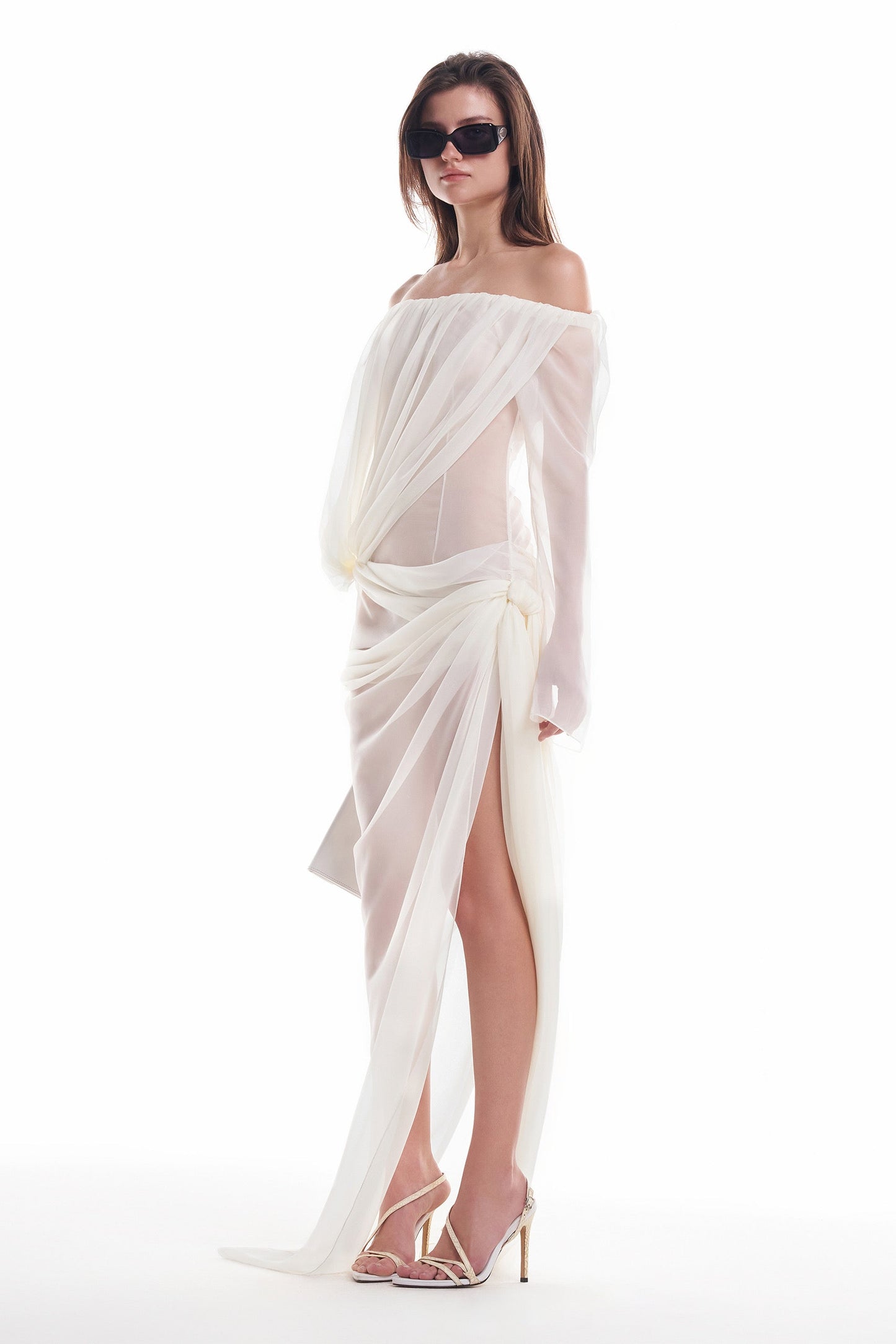 DATT CURTAIN CHIFFON GOWN (2COLOR) product image
