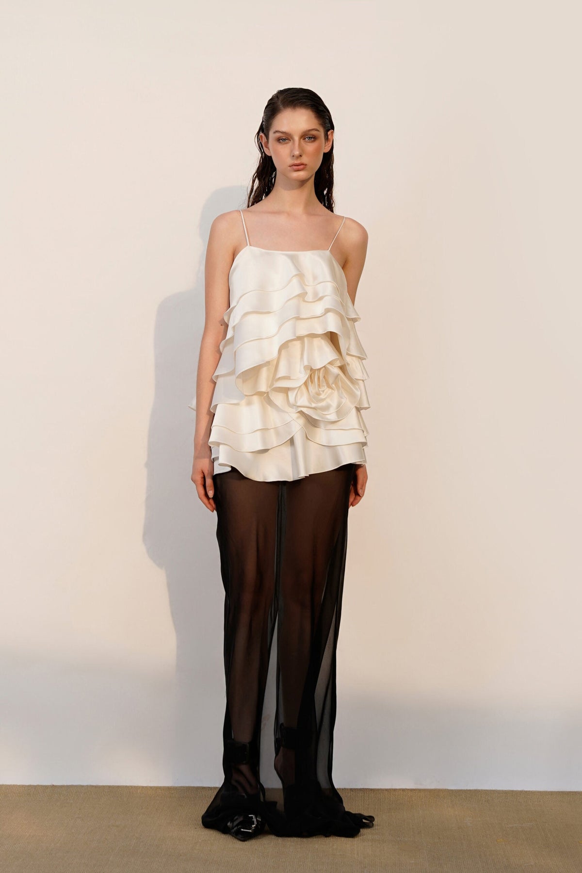 DATT EDEN GOWN(2COLOR) product image