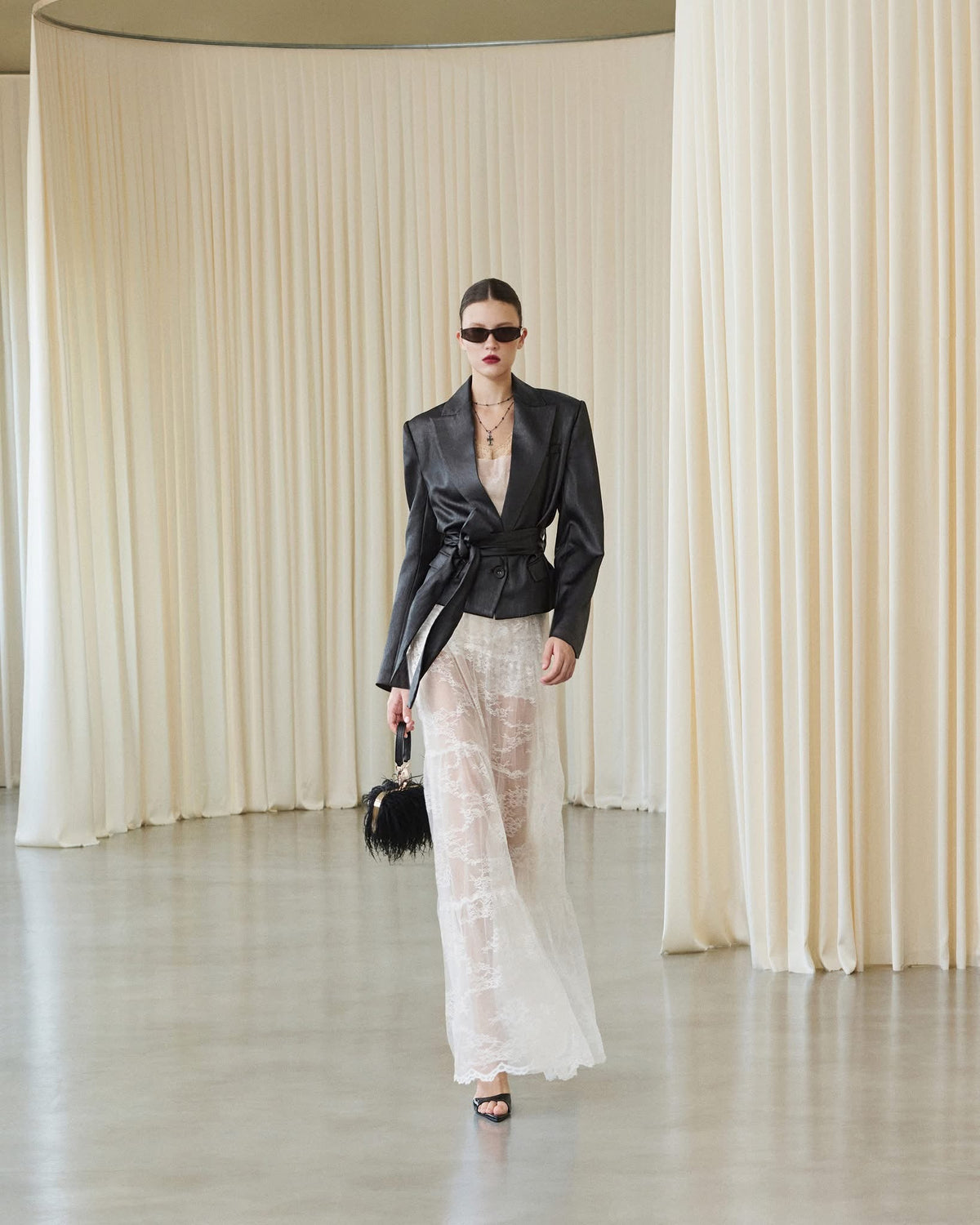 MUST HAVE Cropped blazer — Must Have