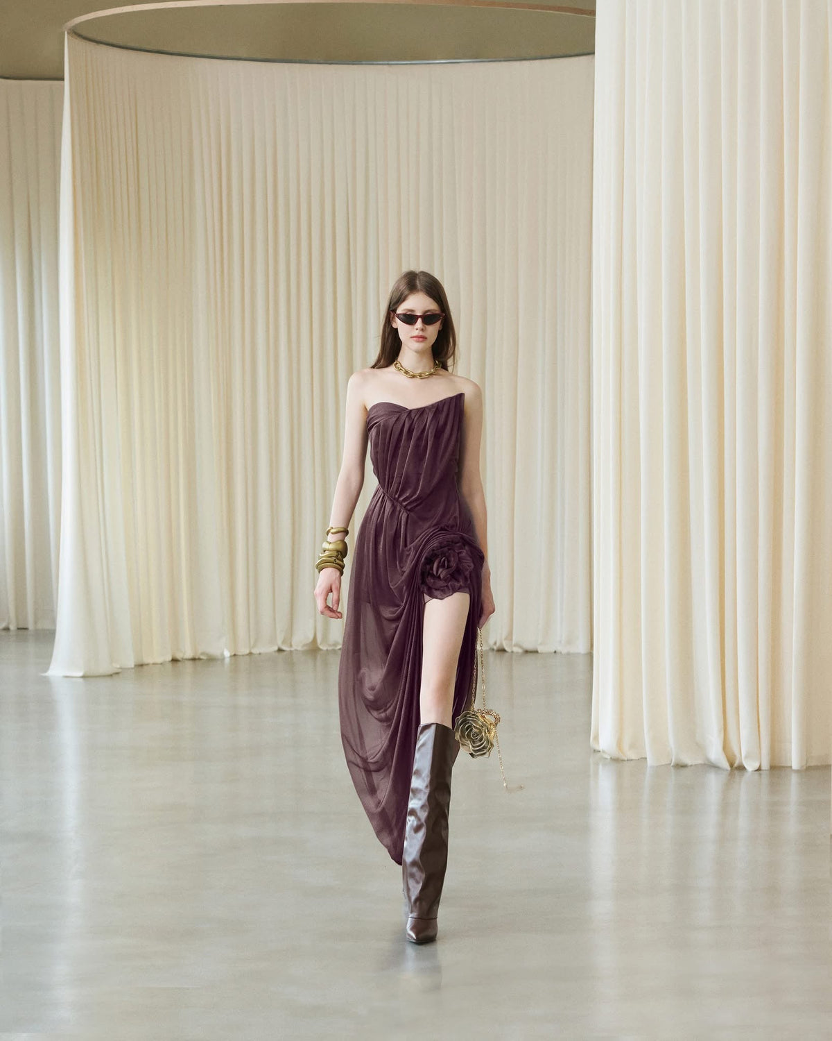 MUST HAVE Structured strapless asymmetric dress — Must Have