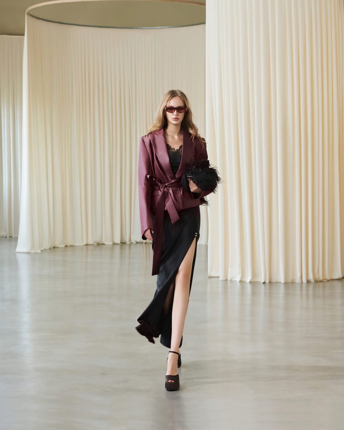 MUST HAVE Cropped blazer — Must Have