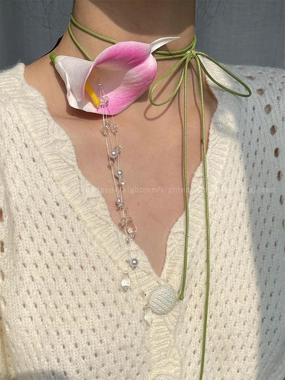 Calla Lily Pendant Necklace – Handmade Floral Statement Necklace