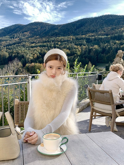 Milk-tea/White Furry Vest