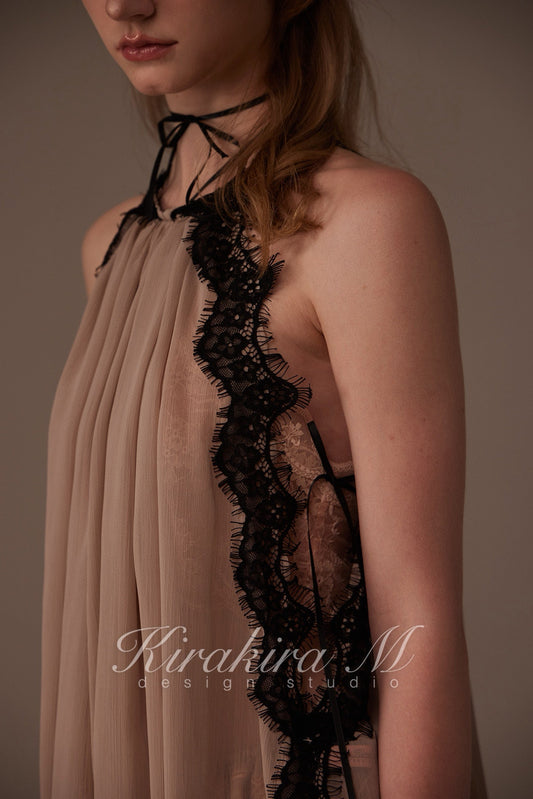 Kirakira.M Bare gray 2-piece set of hanging neck dress
