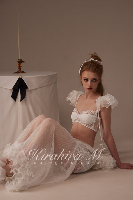 Kirakira.M White Multi-layer lace bra