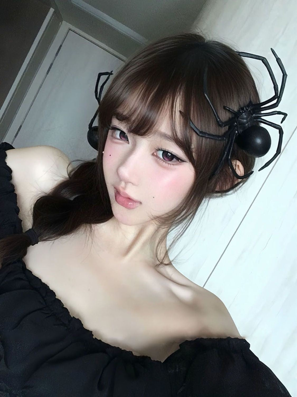 Giant Spider Halloween Hair Clip