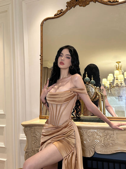 Gatsby Dinner - Golden Fish-bone Dress with Flash