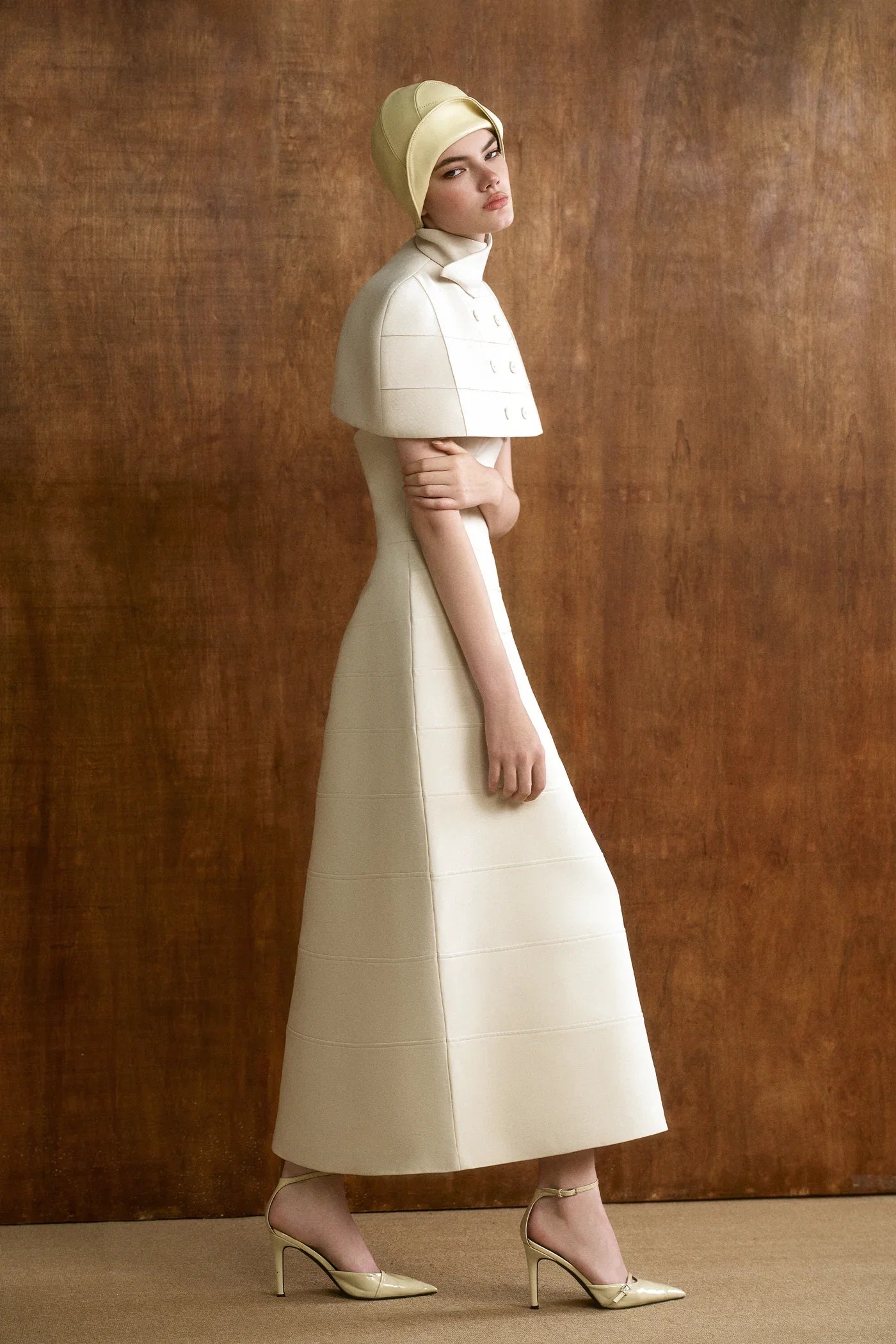 CICI IVORIA With Cape Midi Dress