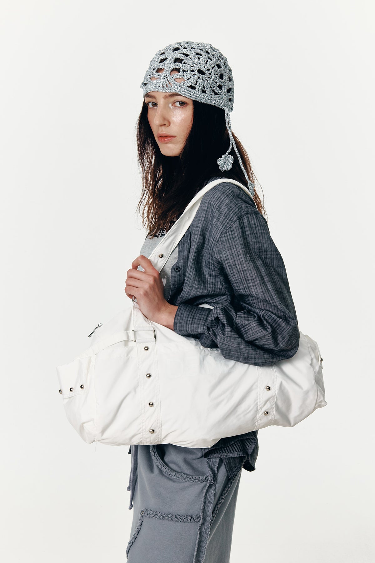 LOGO DUFFLE BAG IN WHITE — image 8