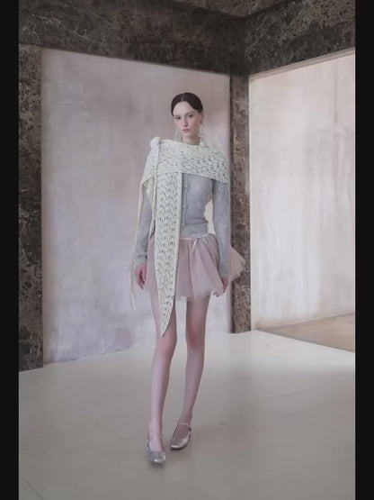 Fa sogno Grey Jacket & Pink Mini Skirt & White Scarf