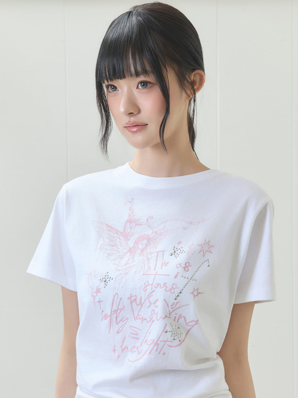LUVISTRUE EL ANGELIC GRAPHIC TEE IN WHITE