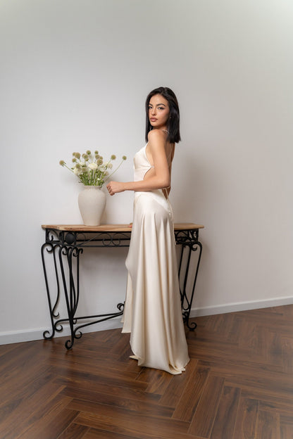 KISSERINE MIA SILK DRESS(2color) – Kisserine designer fashion
